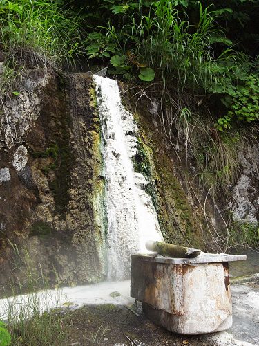 磯谷温泉 湯の滝