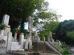 納骨堂の手前にある墓は、松尾さんばっかし！