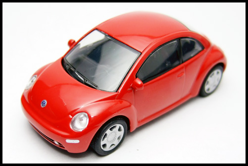 KYOSHO_VW_New_Beetle_Red_4.jpg